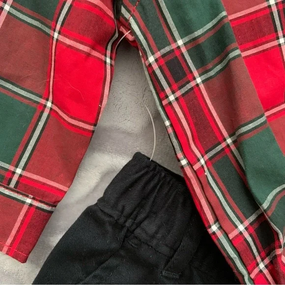 Carter’s Red & Green Plaid Bow tie Outfit Set - Picture 3 of 8